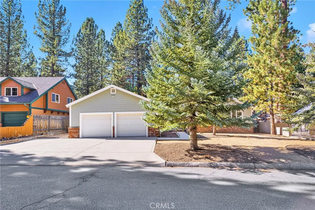 556 Killington, Big Bear Lake, California 92315 home-pic-1
